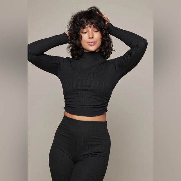 NWT Sunday Ritual Black Kelly Mock Neck Top - Picture 2 of 7